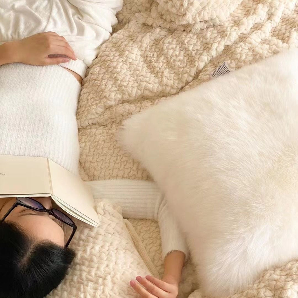 Household Fashion Simple Plush Autumn And Winter Thickening Milk Fiber Bedding